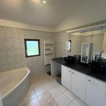 Holiday home Spacieux En Pleine Nature *
